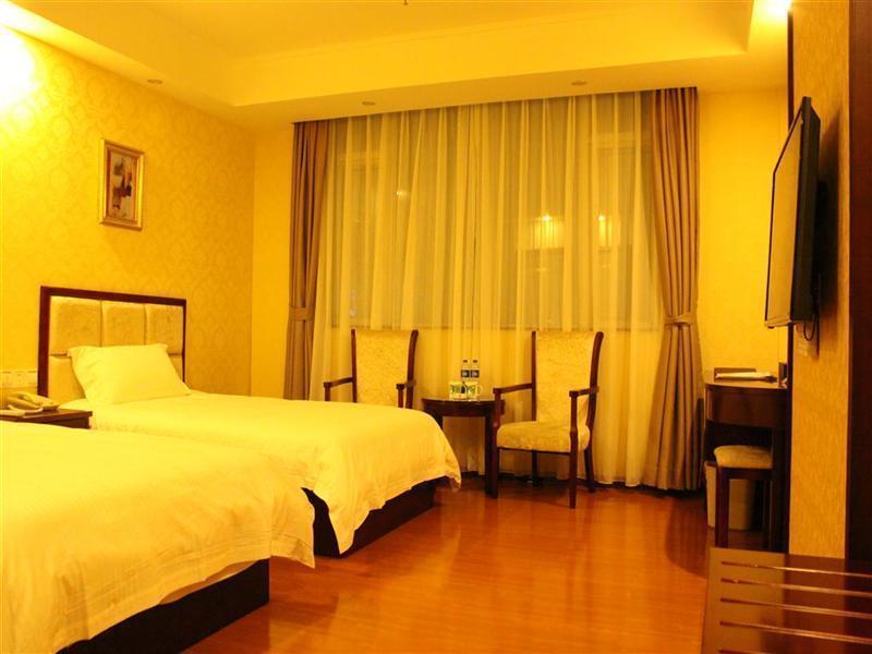 Greentree Inn Guangdong Shantou Gurao Gugui Road Business Hotel Екстериор снимка