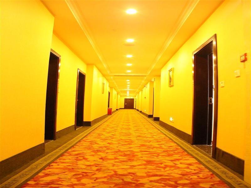 Greentree Inn Guangdong Shantou Gurao Gugui Road Business Hotel Екстериор снимка