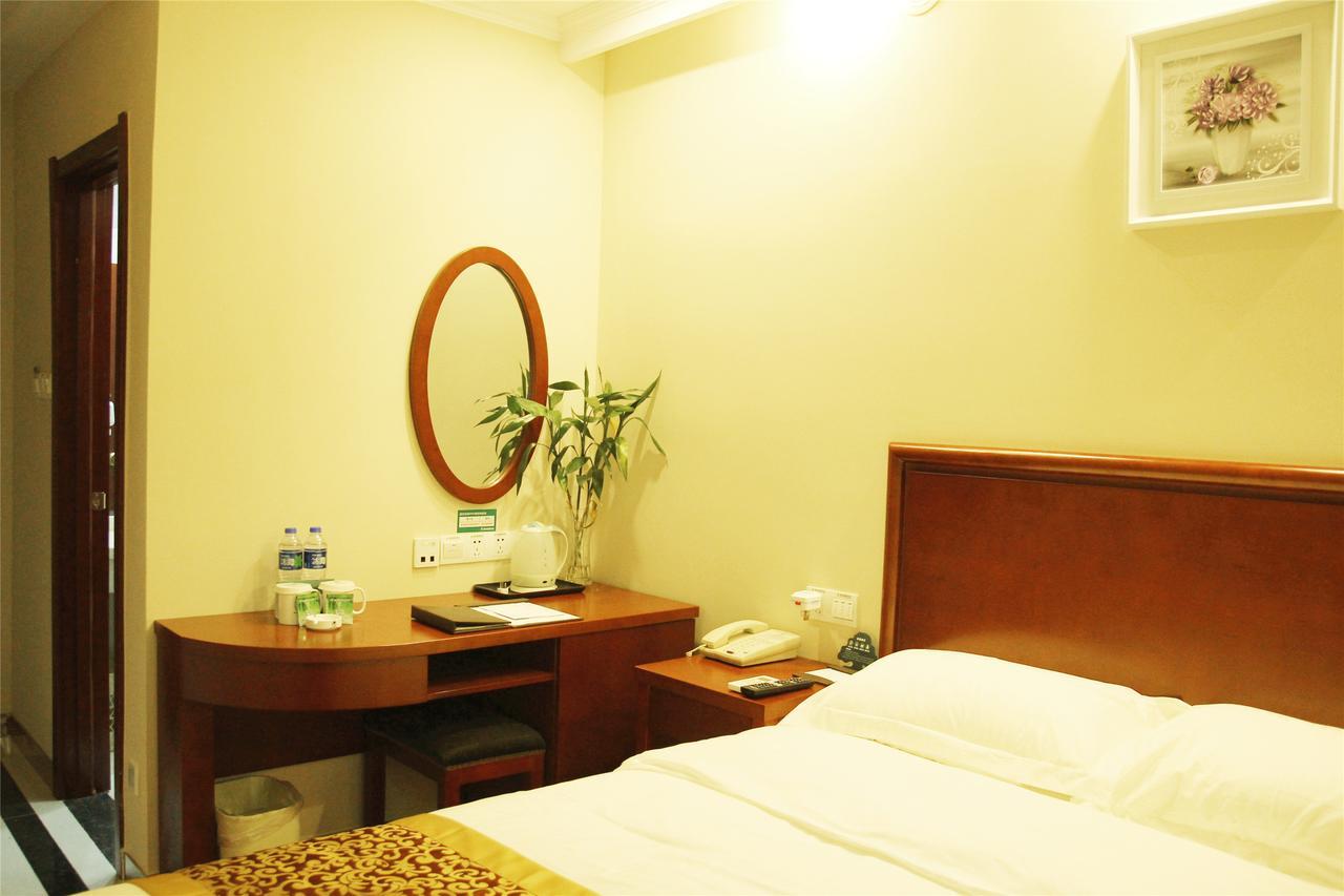 Greentree Inn Guangdong Shantou Gurao Gugui Road Business Hotel Екстериор снимка